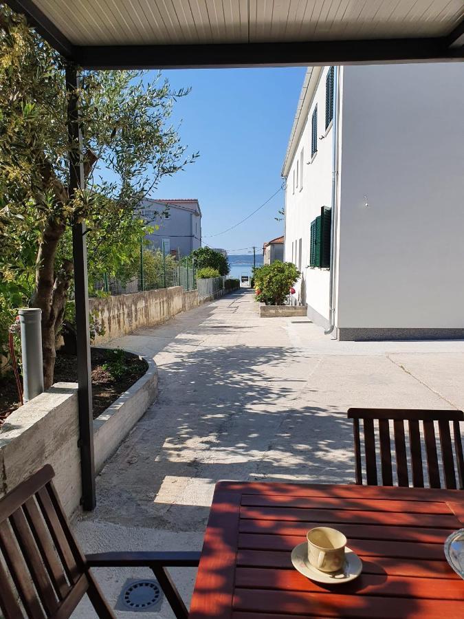Apartments Lovor & Lavanda Kastela Bagian luar foto